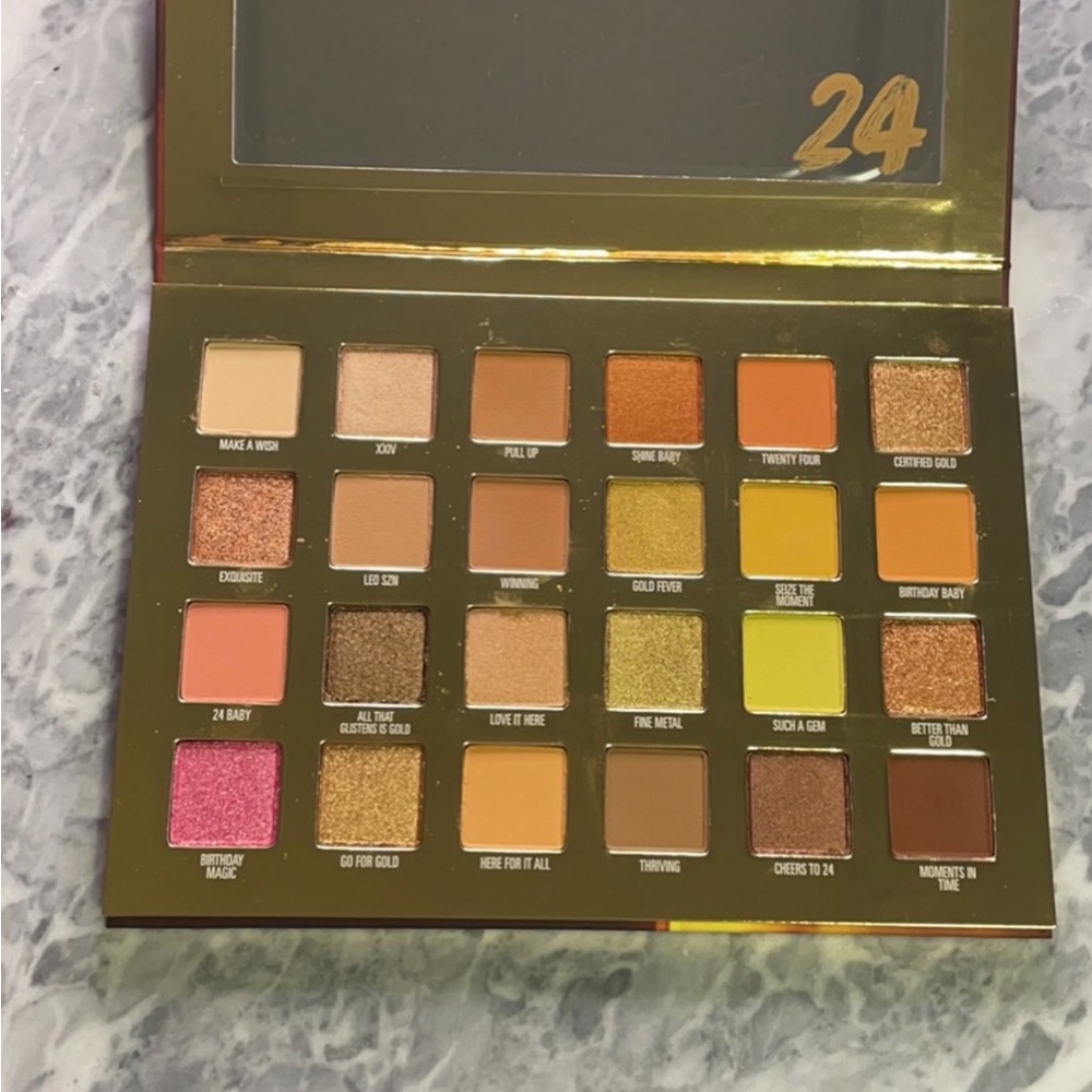 New‎ Kylie Cosmetics 24 Eyeshadow Palette - Picture 3 of 6